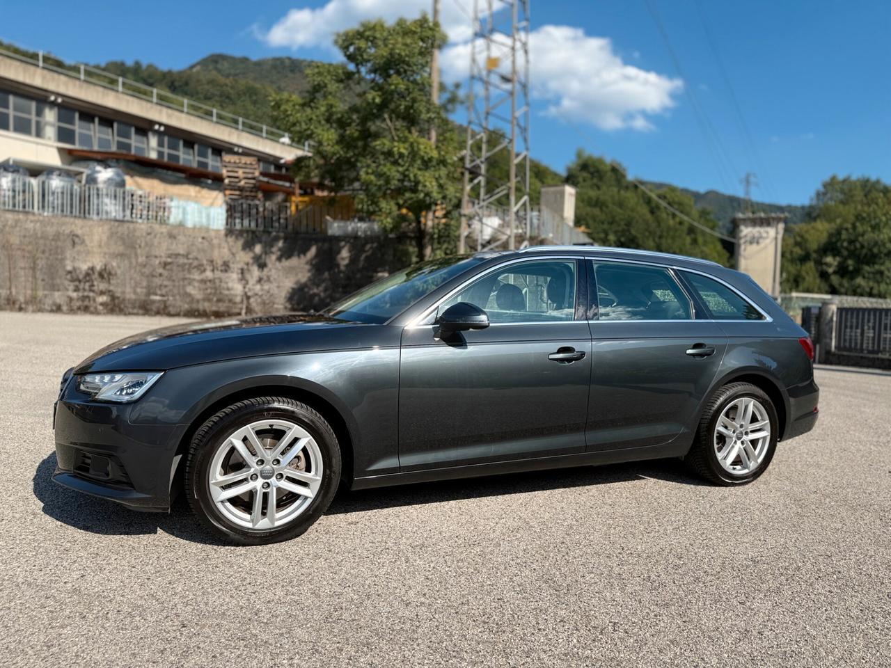 Audi A4 Avant 35 TDI S tronic Business 150cv