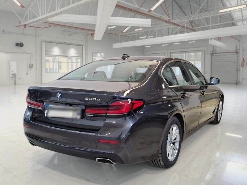 BMW 530 BUSINESS AUTO 4 PORTE BERLINA