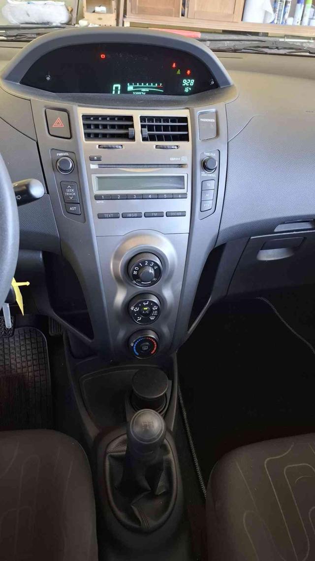TOYOTA Yaris 1.0 3 porte Now UNICO PROPRIETARIO