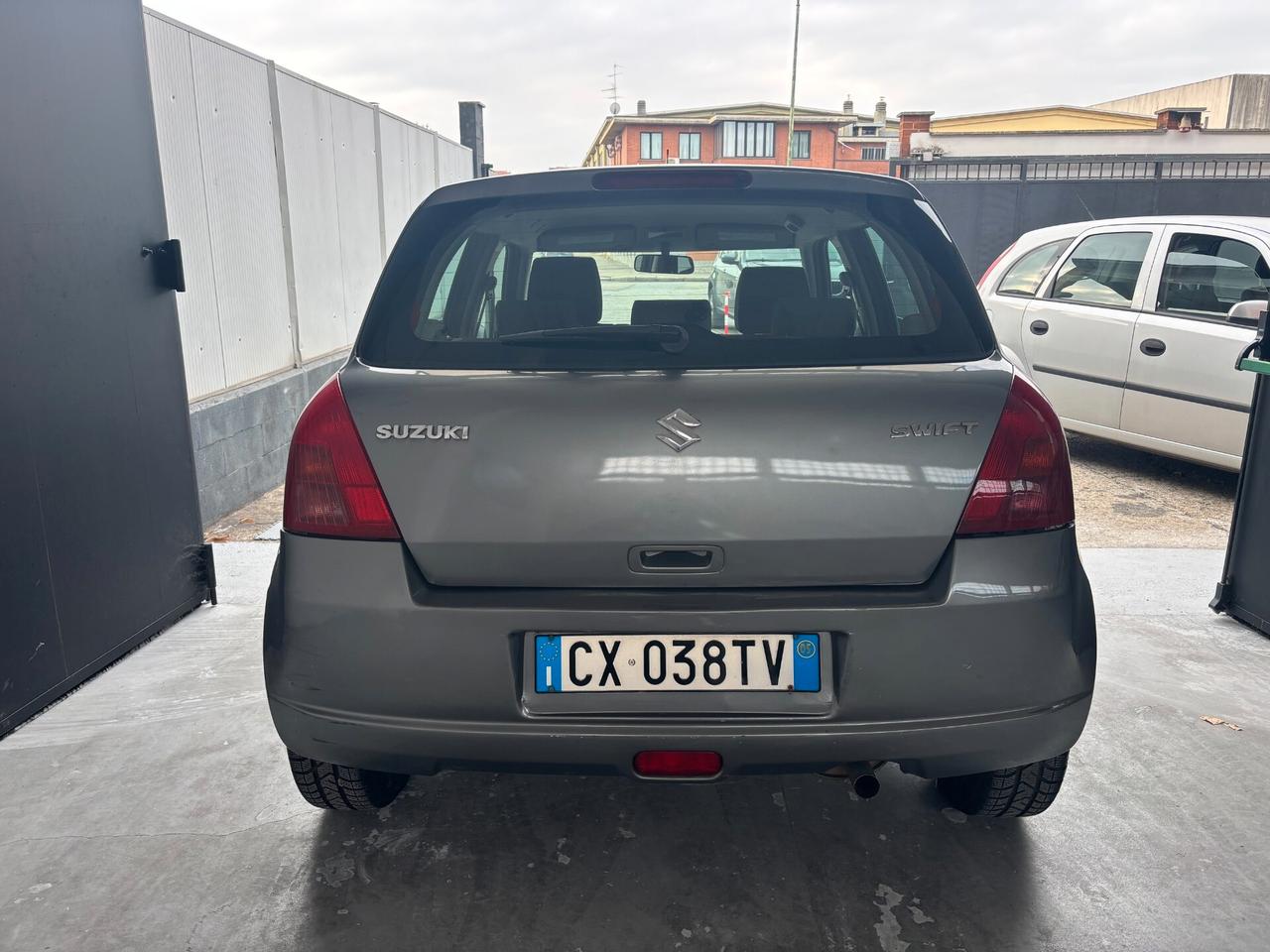 Suzuki Swift IV 5p 1.3 16v GLX 90cv(67kW)