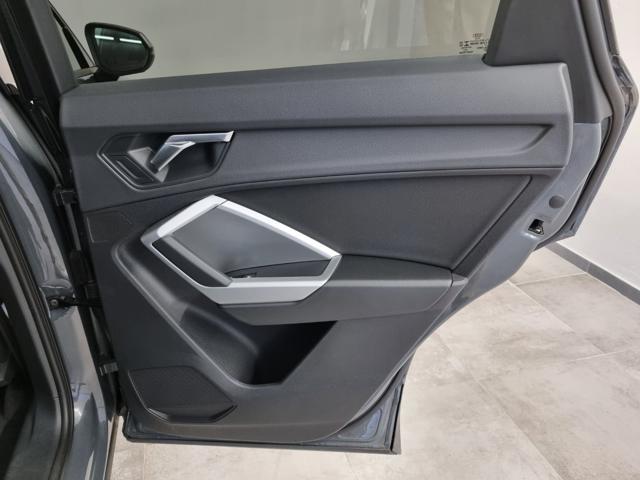 AUDI Q3 35 TFSI S tronic