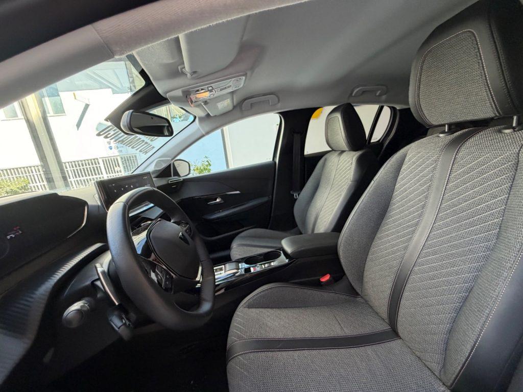 Peugeot 208 Hybrid 110 e-DCS6 Allure da €199,00 mensili