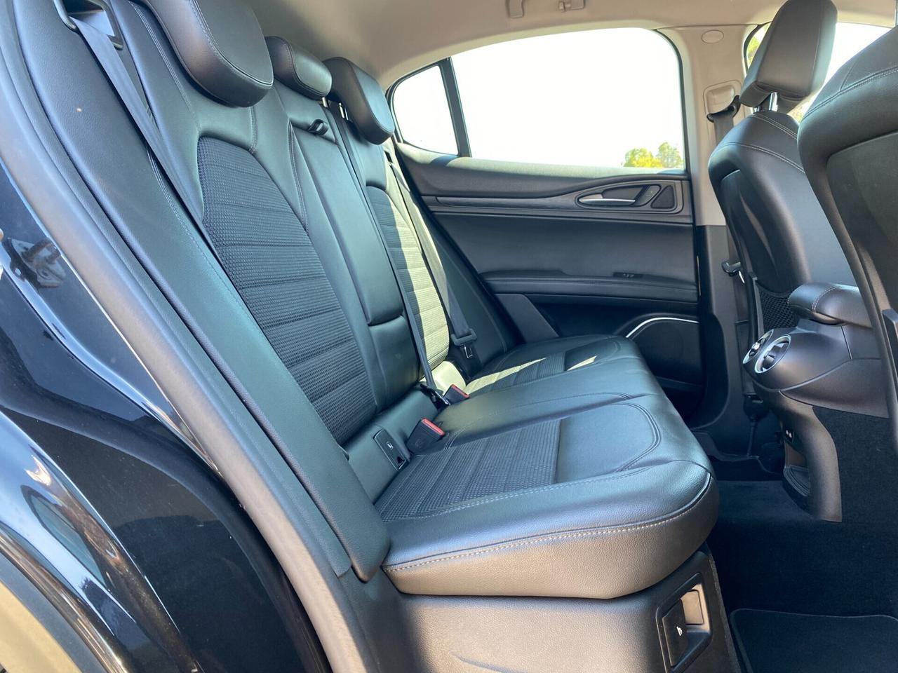 ALFA ROMEO - Stelvio - 2.2 T.diesel 180CV AT8 RWD