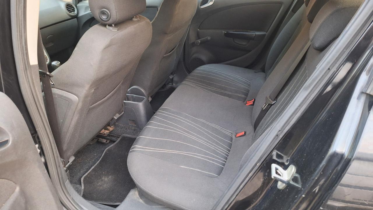 Opel Corsa 1.2 3 porte Easytronic Enjoy