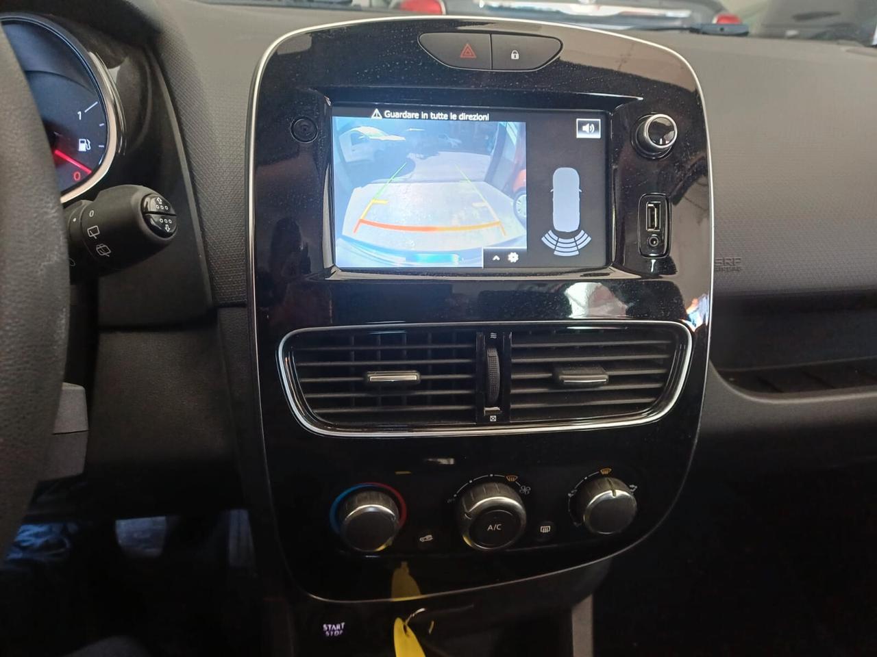 Renault Clio dCi 8V 90 CV 5 porte Moschino Zen