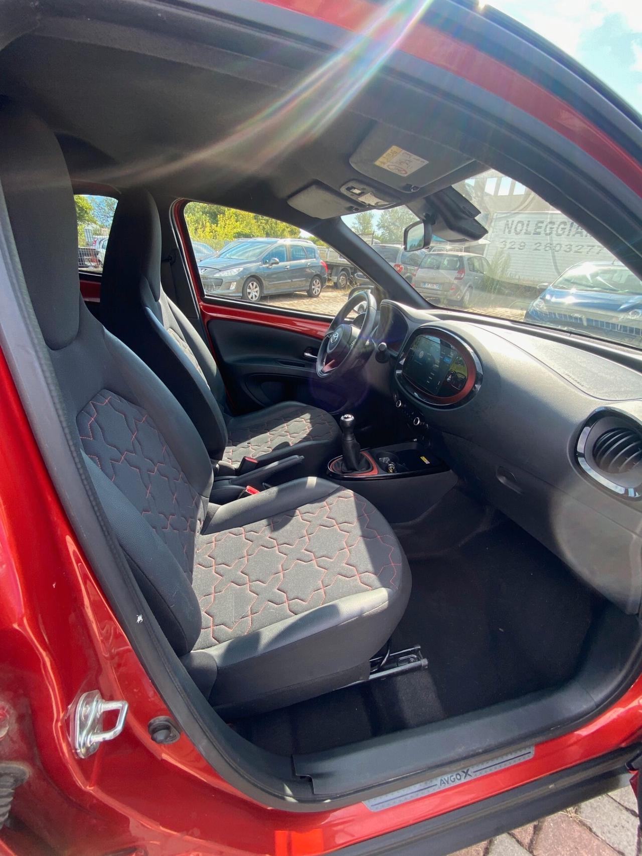 Toyota Aygo X 1.0 VVT-i 72 CV 5 porte Lounge
