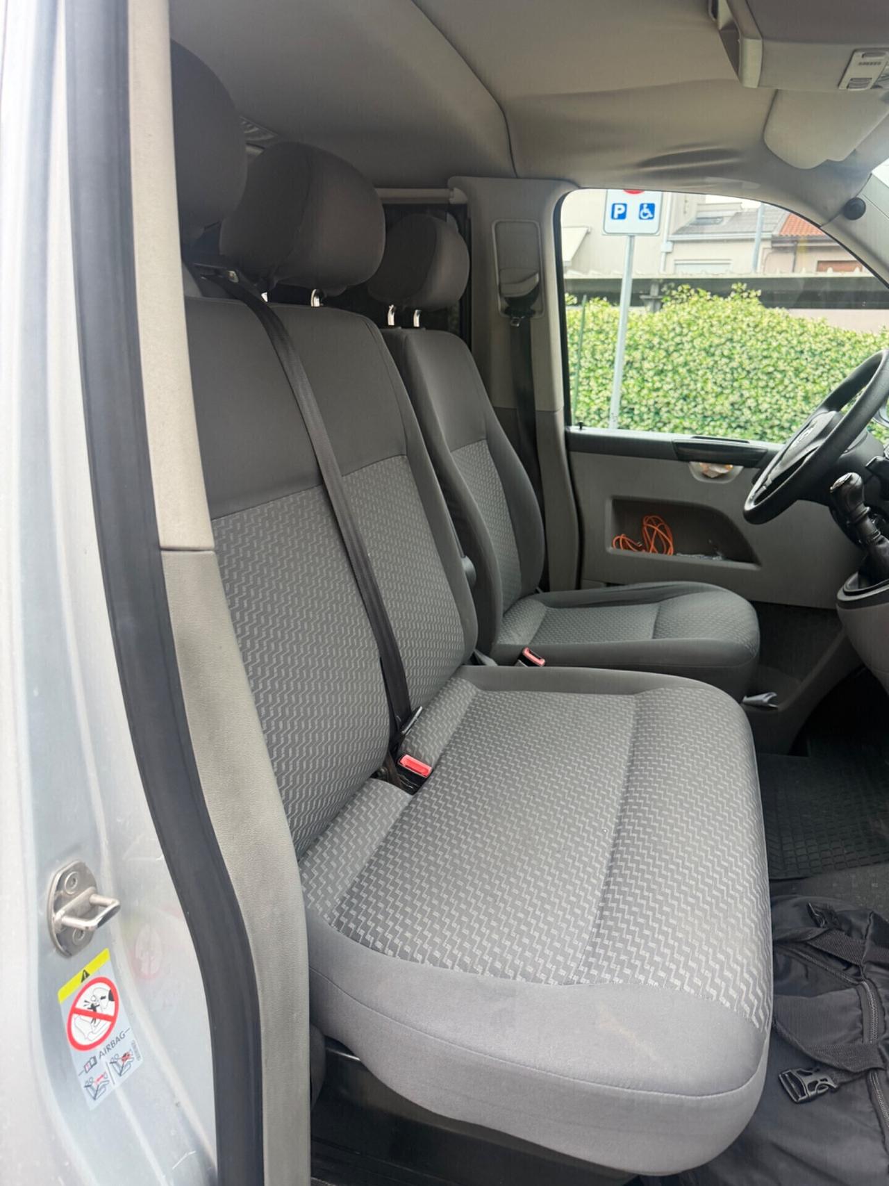 Volkswagen Multivan 2.0 TDI 140CV 9 posti