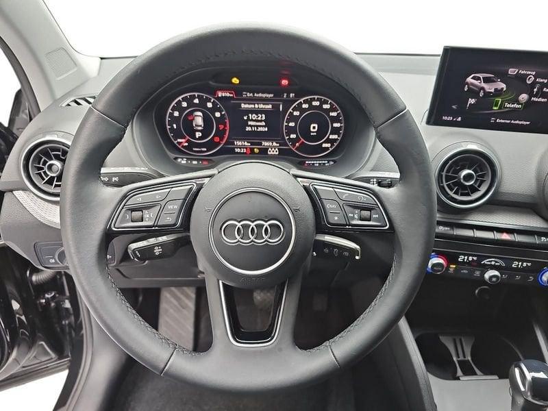 Audi Q2 35 TFSI S tronic S line Navi 17" LED DAB