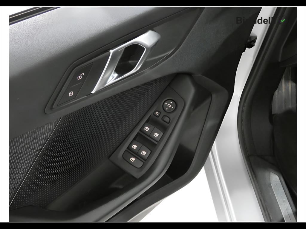 BMW Serie 1 (F40) - 116d 5p. Business Advantage