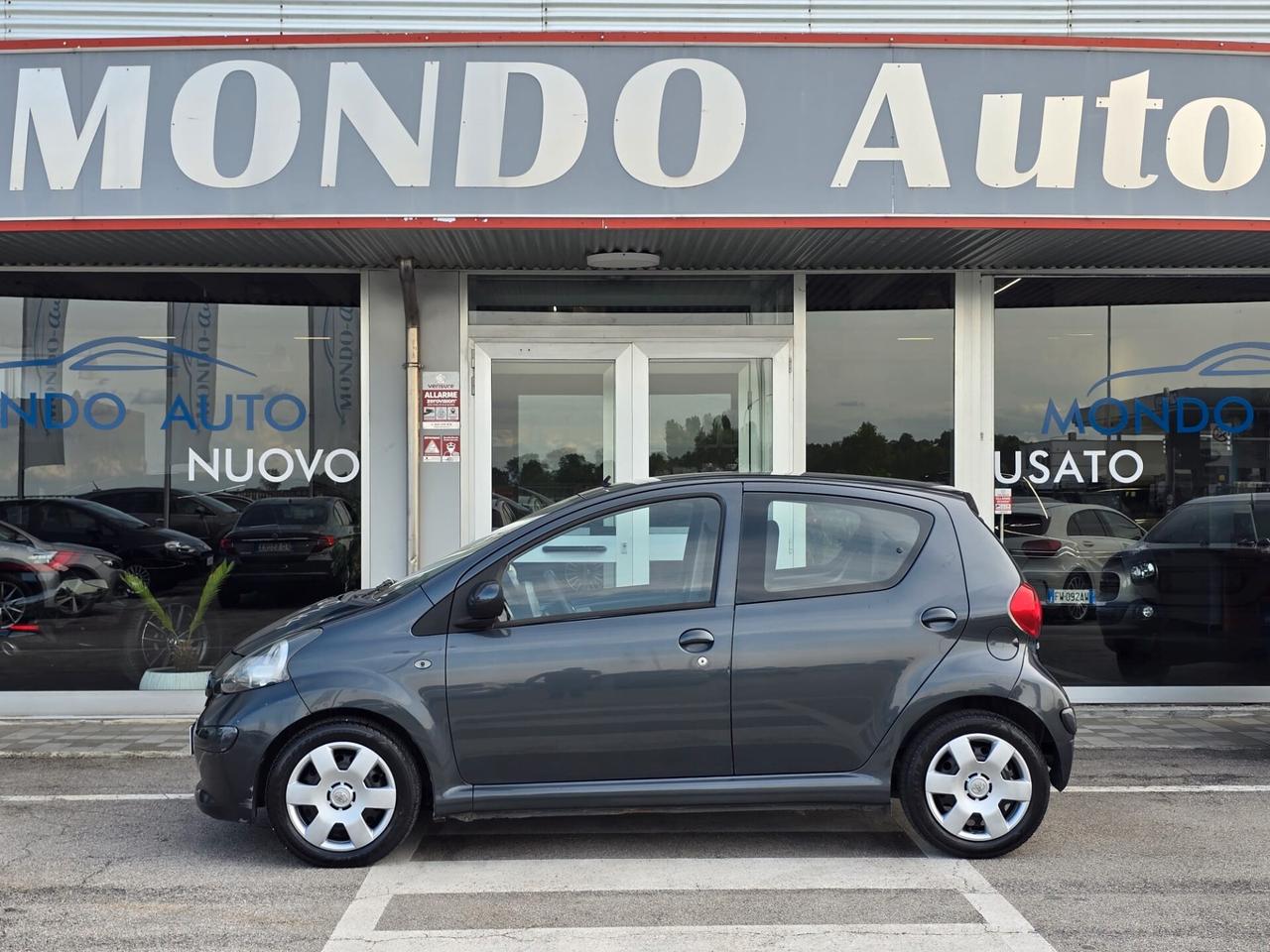 Toyota Aygo 1.4 turbodiesel 5 porte Sol 2007