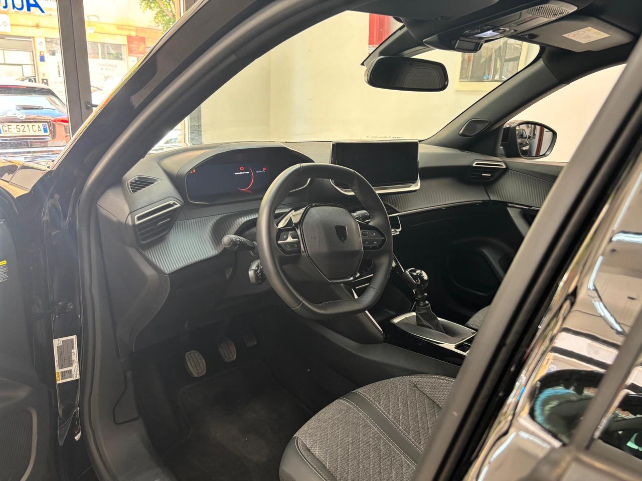 Peugeot 2008 PureTech 100 S&S Allure
