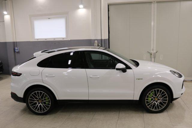 PORSCHE Cayenne Coupé 3.0 V6 E-Hybrid "PARI AL NUOVO