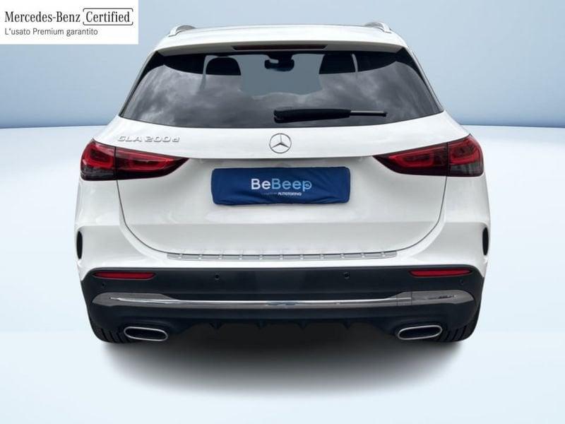 Mercedes-Benz GLA 200 D PREMIUM AUTO