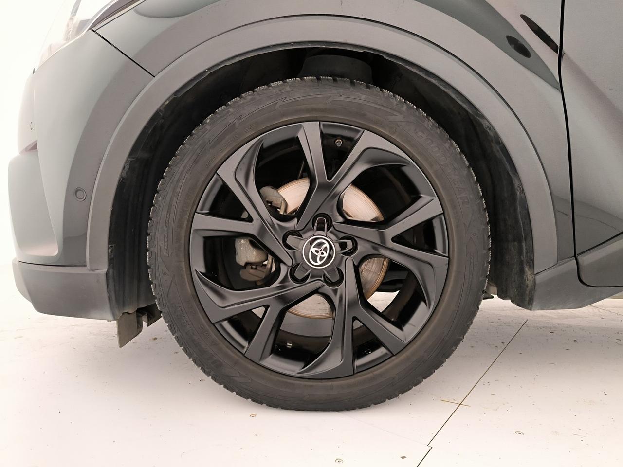 Toyota C-HR 1.8h lounge 2wd e-cvt my18