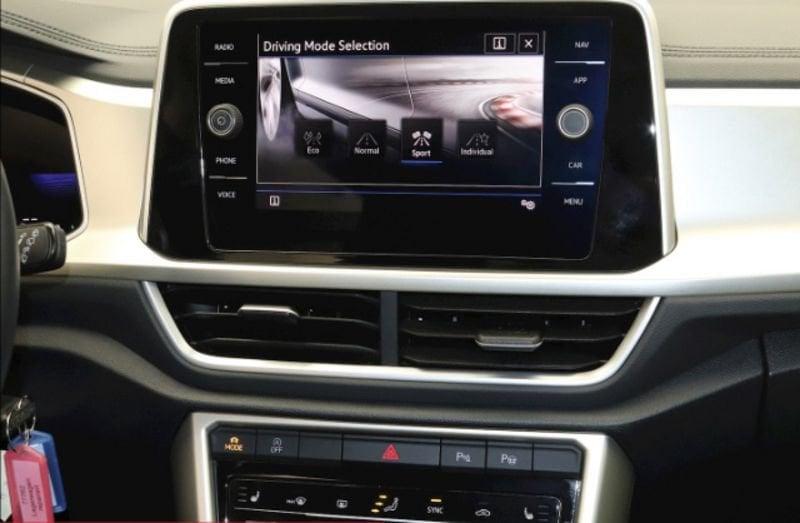 Volkswagen T-Roc 1.5 TSI ACT DSG Move Navi Led IQ DRIVE 17"