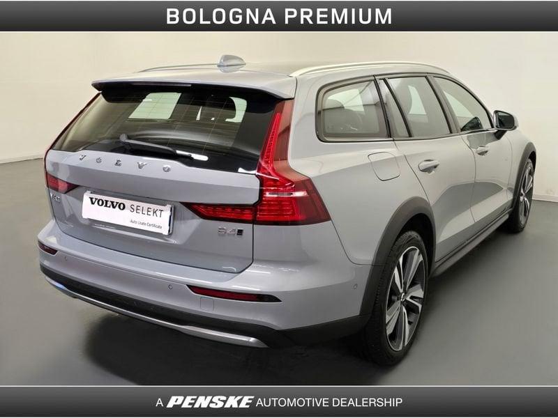 Volvo V60 Cross Country V60 Cross Country B4 (d) AWD automatico Plus
