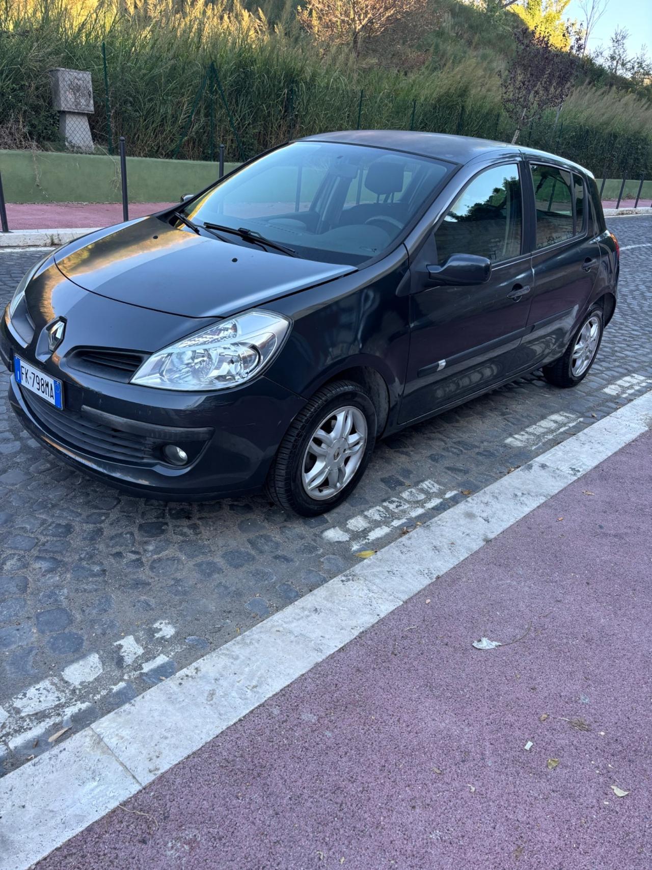 Renault Clio Storia 1.2 5 porte Confort