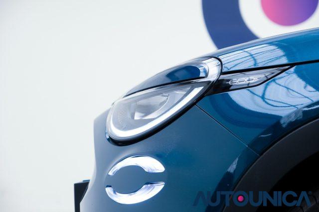 FIAT 600 HYBRID 100 CV DCT MHEV LA PRIMA NEOPATENTATI