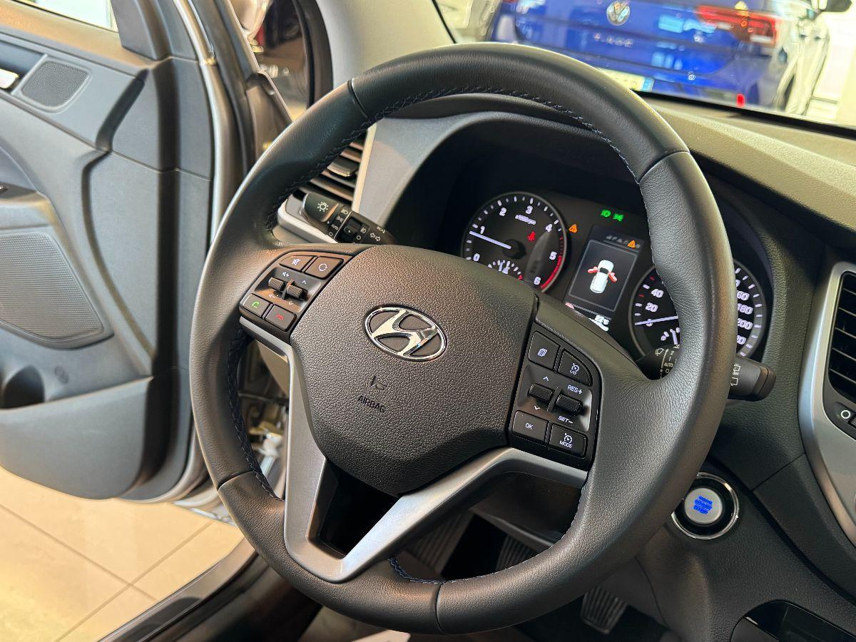 HYUNDAI Tucson 1.7 CRDi XPossible Tetto Cerchi 19