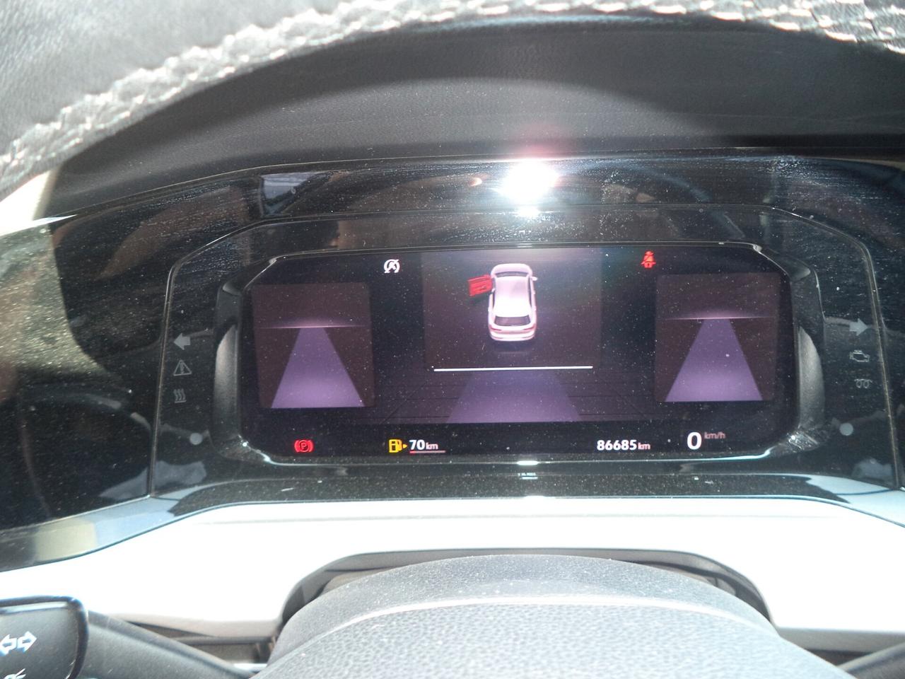 Volkswagen Golf 8 1.0 TSI EVO Life OK NEOPATENTATI