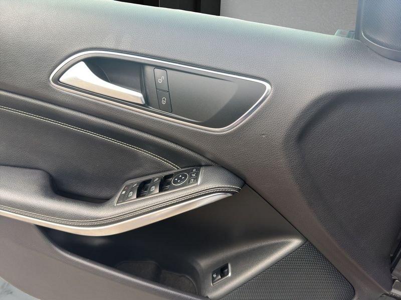 Mercedes-Benz GLA GLA 200d Sport 4matic