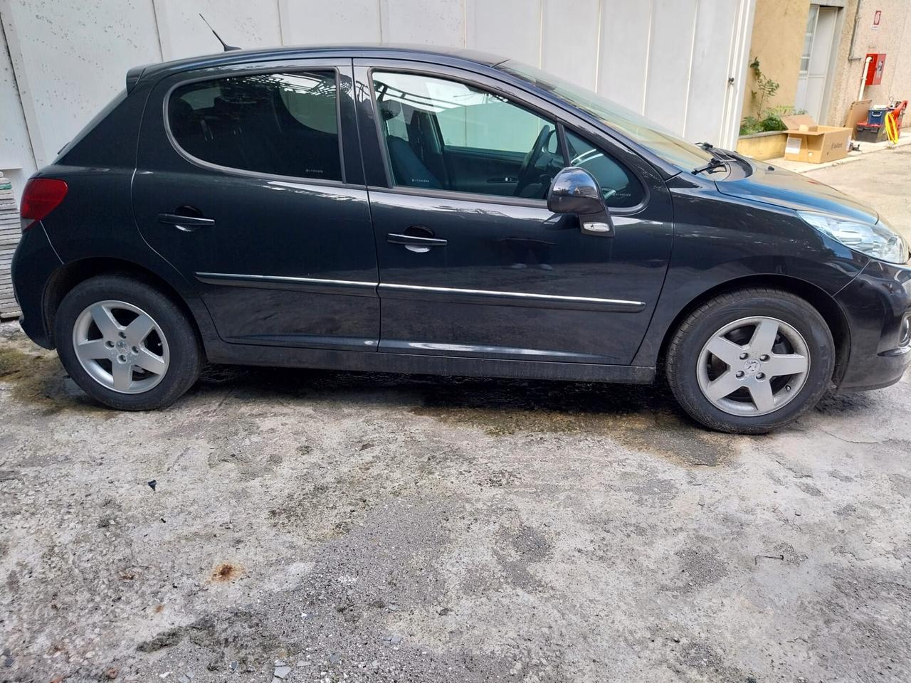 Peugeot 207 1.4 HDi 70CV FAP 5p. XS