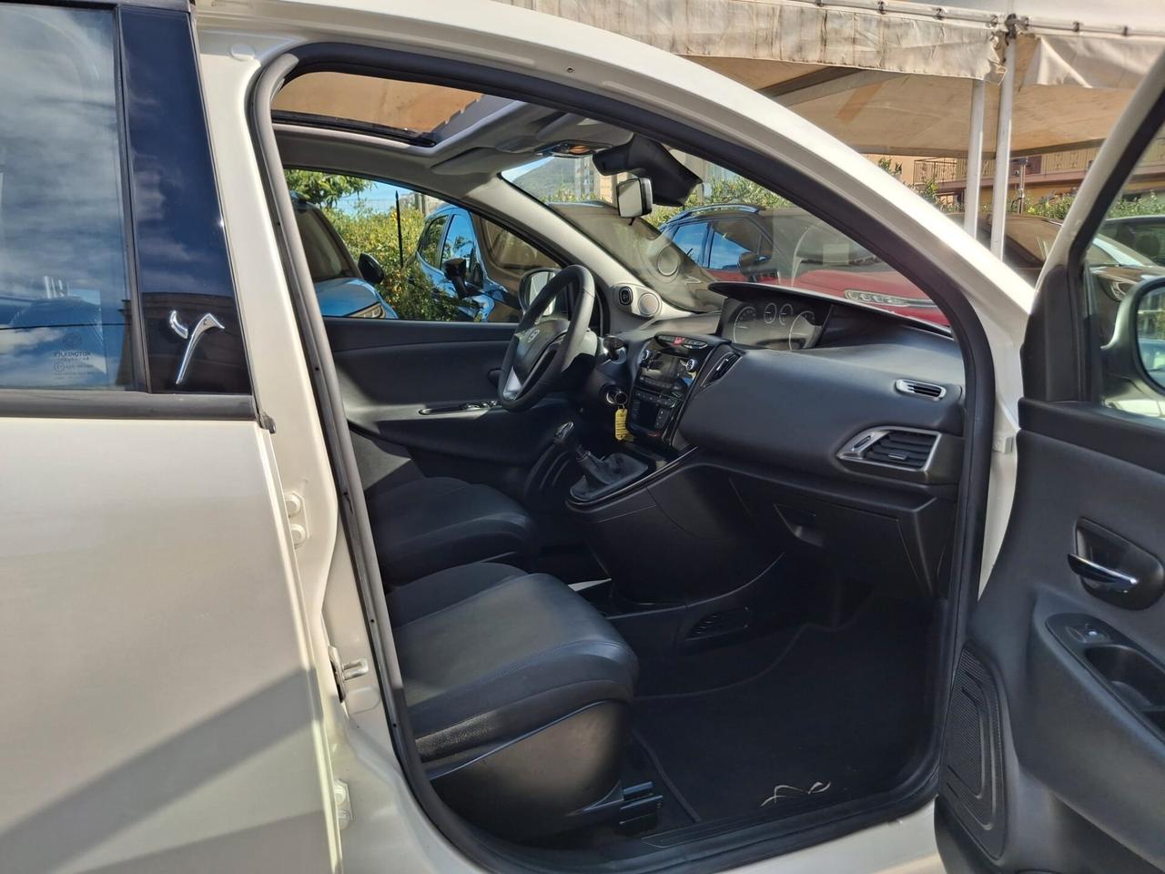 Lancia Ypsilon 1.3 MJT 16V 95 CV 5 porte S&S Platinum