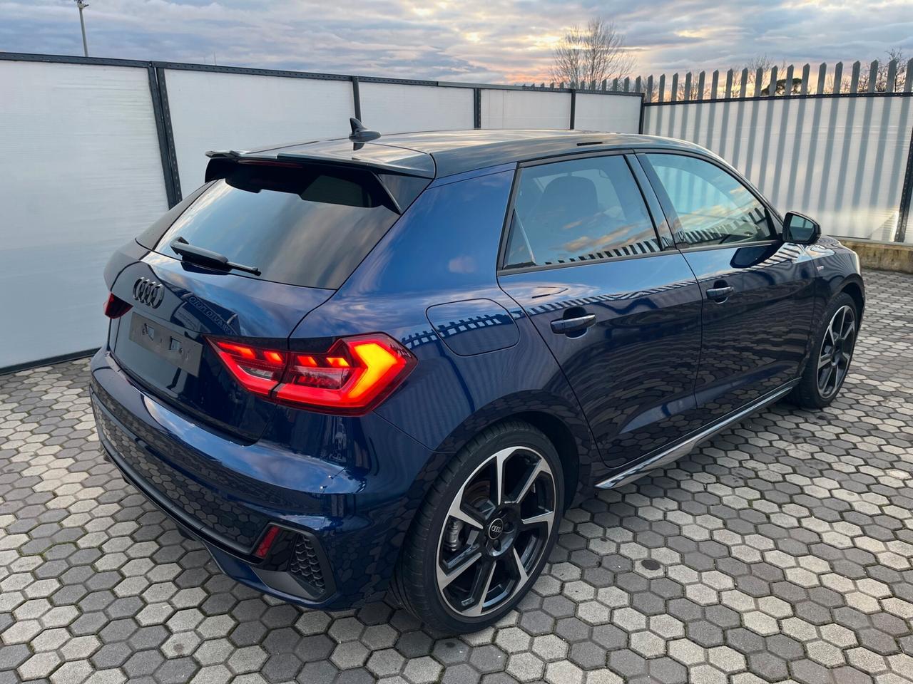Audi A1 SPB 30 TFSI S tronic line edition