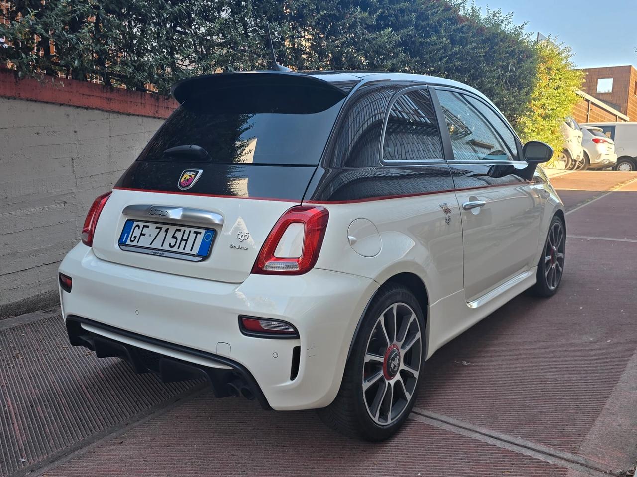 Abarth 595 F595 1.4 Turbo T-Jet 165 CV