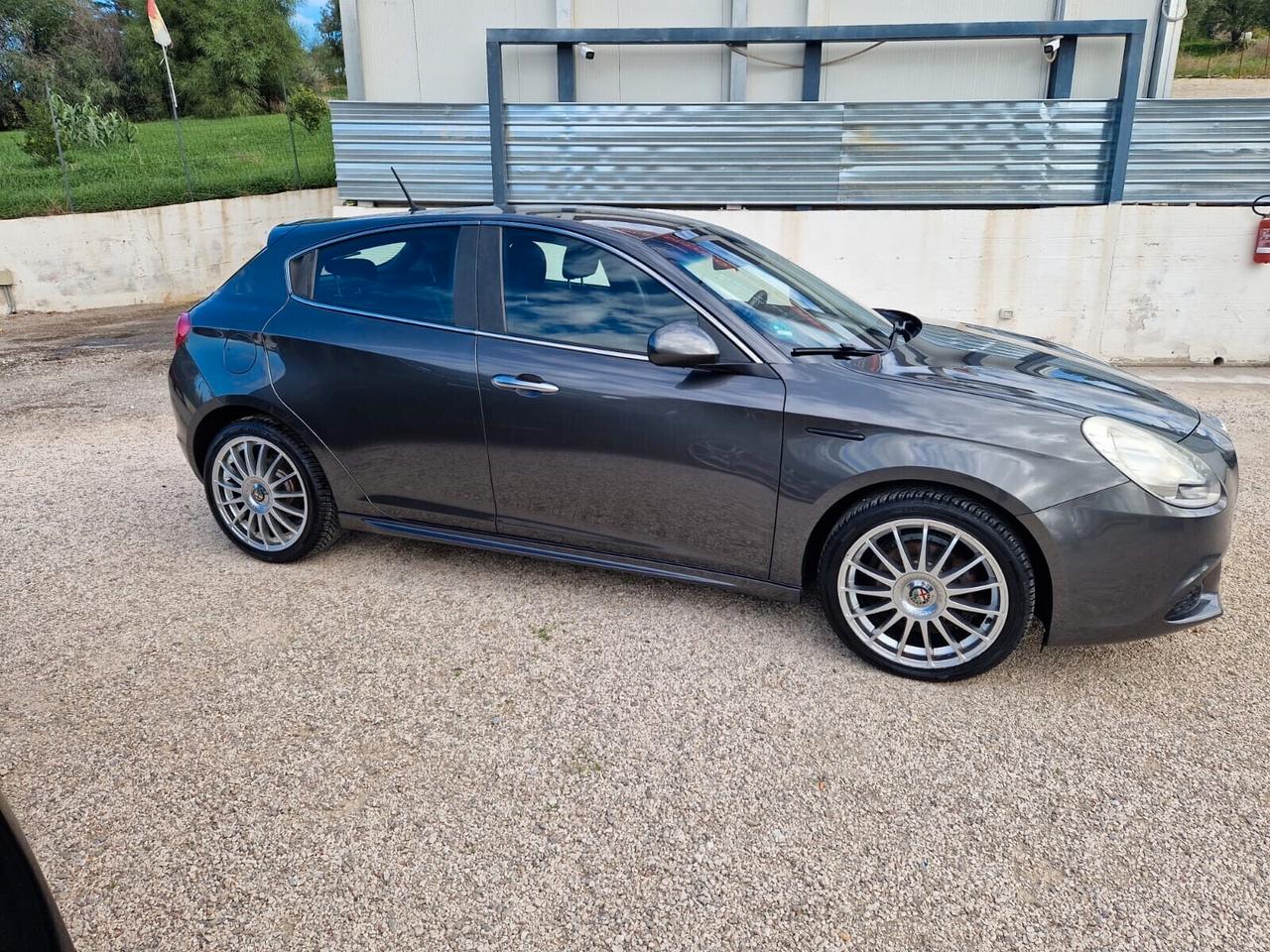 Alfa Romeo Giulietta 1.6 JTDm-2 105 CV Exclusive