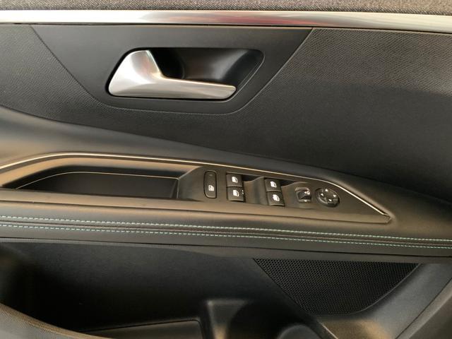 PEUGEOT 5008 BlueHDi 130 S&S EAT8 Allure