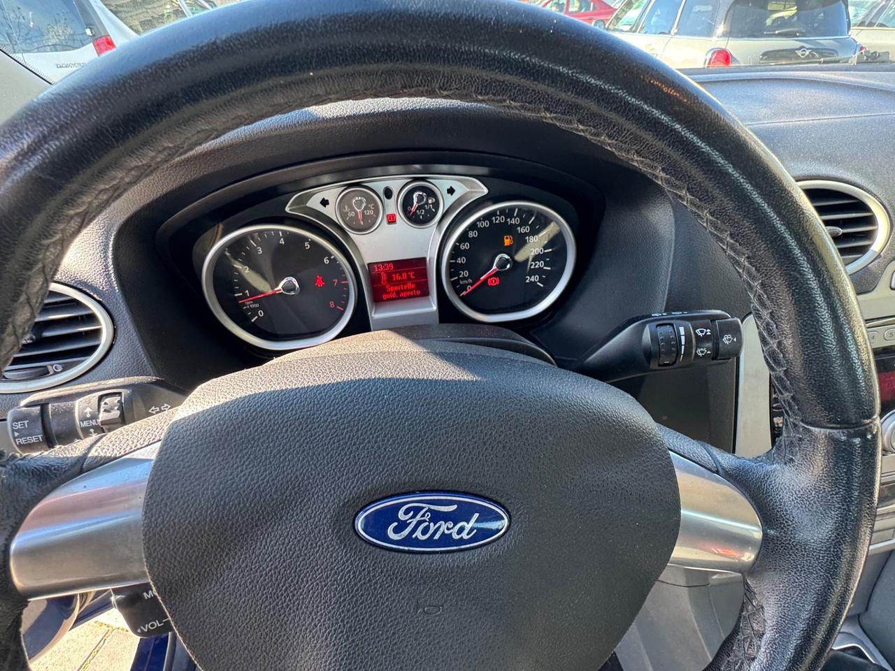 Ford Focus 1.6 (115CV) 5p. Bz.- GPL Titanium