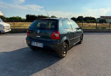 Volkswagen Polo 1.2 benzina anno 2004 neo patentati