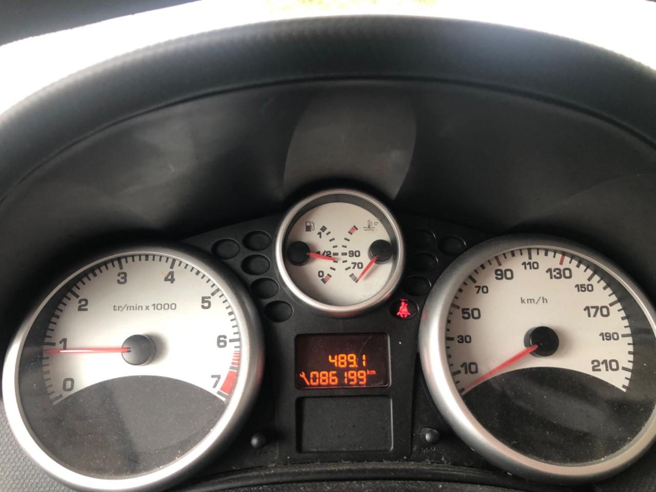 Peugeot 207 Benzina/GPL Neopatentati Soli 86000KM