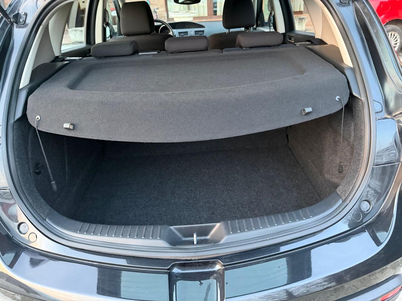 Mazda 3 1.6 MZR 105 CV 5p. Advanced neopatentati