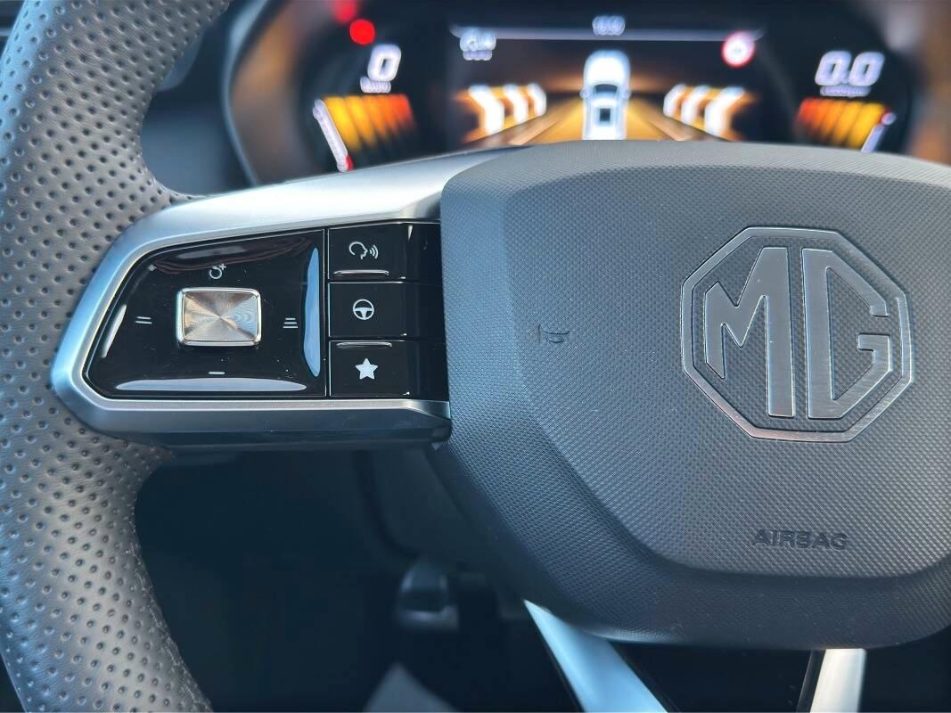 Mg ZS 1.5 hybrid+ Luxury AUTOM TELECAM 360 E CARPLAY