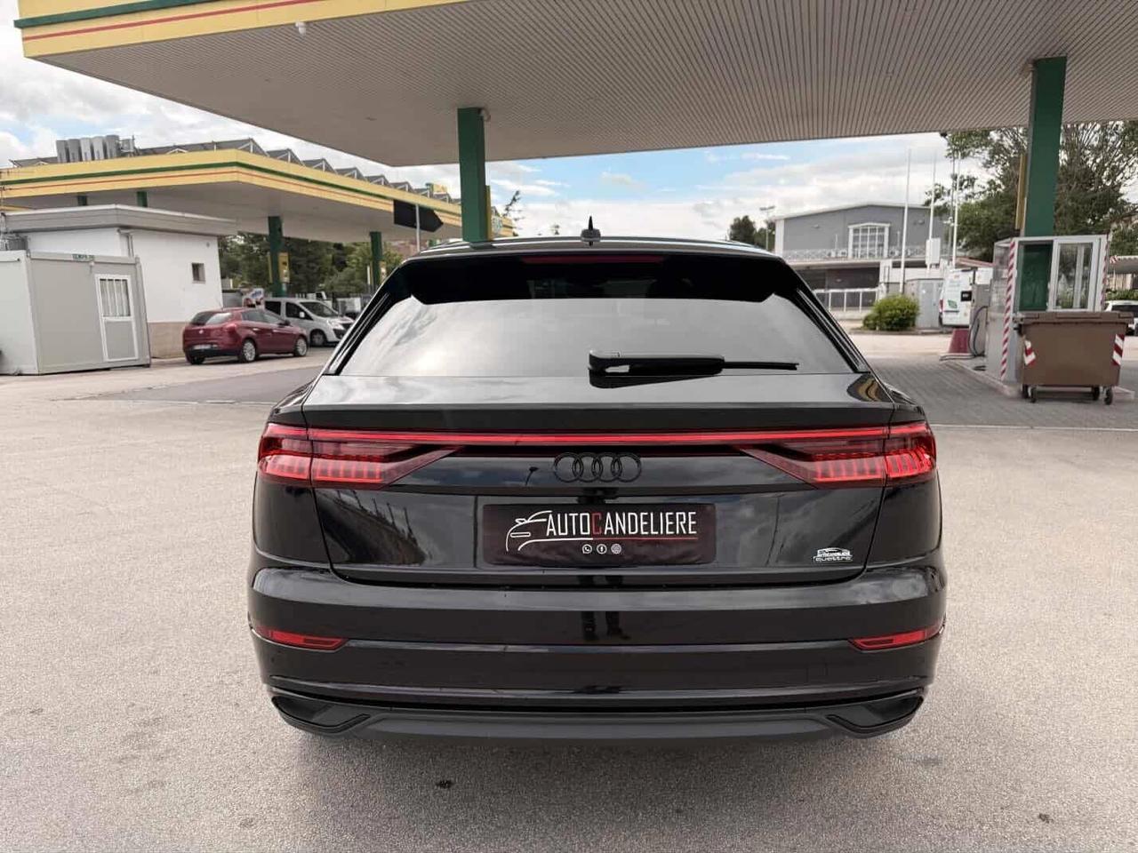 Audi Q8 50 TDI IDENTITY BLACK/23" RSQ8/PELLE/S-LINE