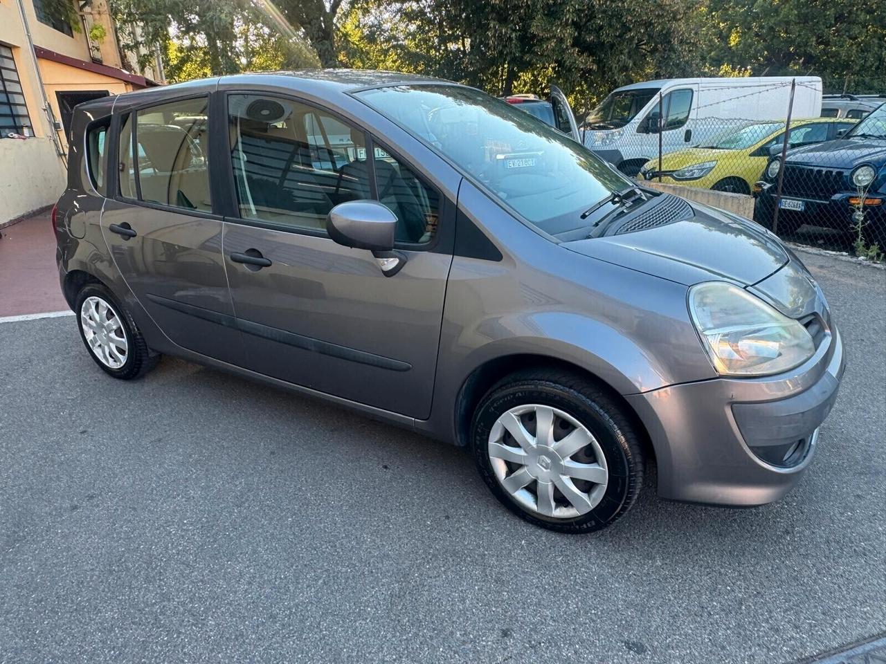 Renault Grand Modus 2010 1.2 Benzina 55 KW C.D.F