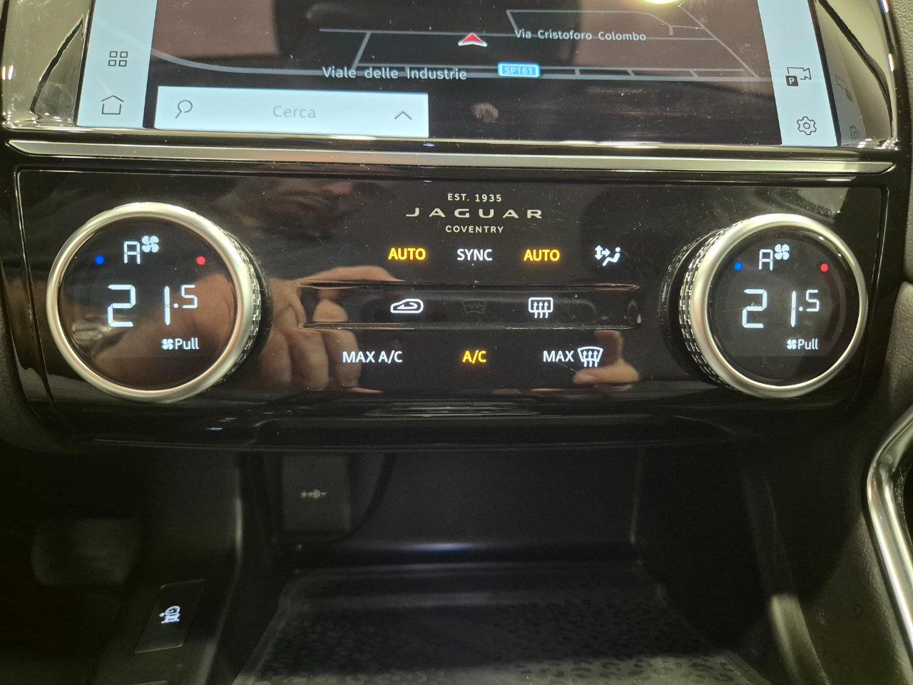 Jaguar E-Pace 2.0d i4 mhev S awd 163cv auto - Cam - Cruise/Lim