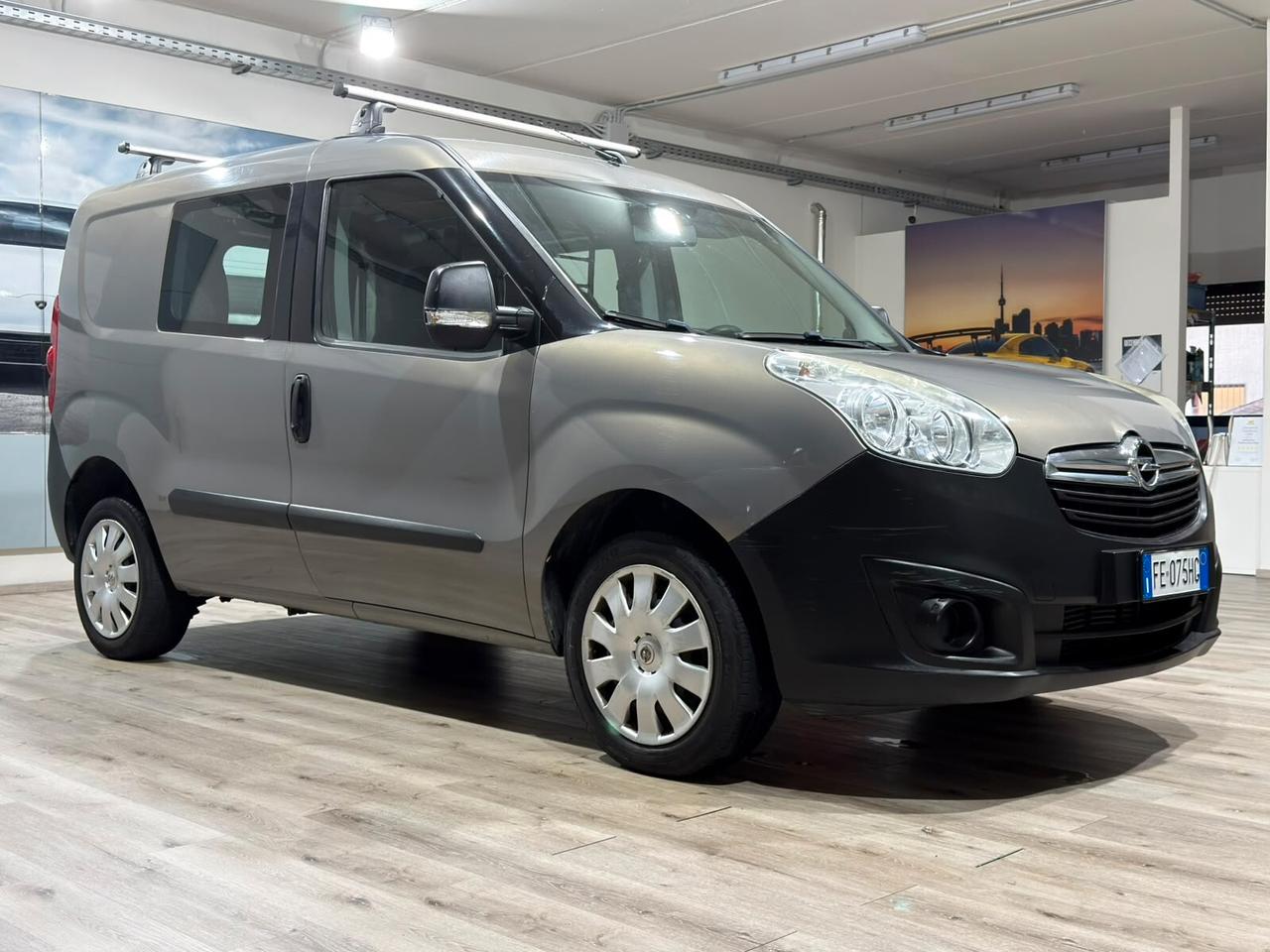 OPEL COMBO VAN 120CV BENZ/METANO GANCIO TRAINO