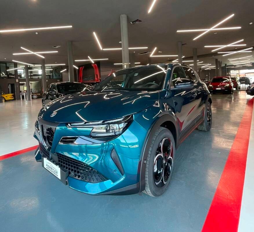 Alfa Romeo Junior 1.2 ibrida Speciale 145cv edct6