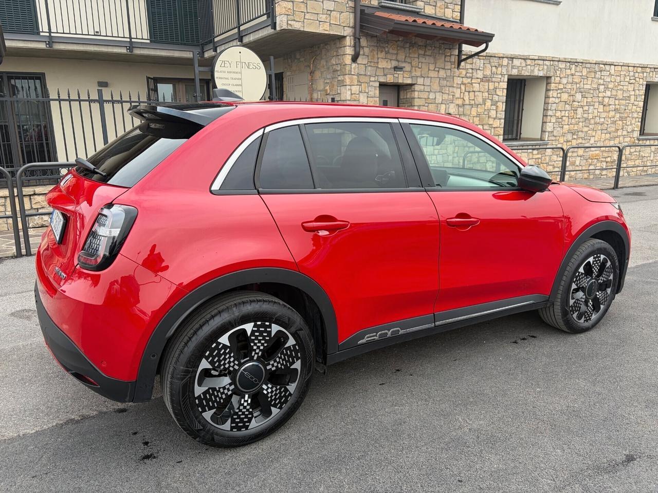 Fiat 600 Hybrid 100 CV La Prima Disponibilità in Diversi Colori !!!