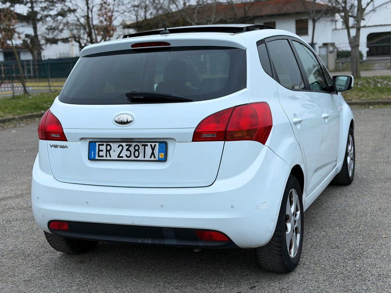KIA VENGA 1.4 BENZINA TETTO PANORAMICO