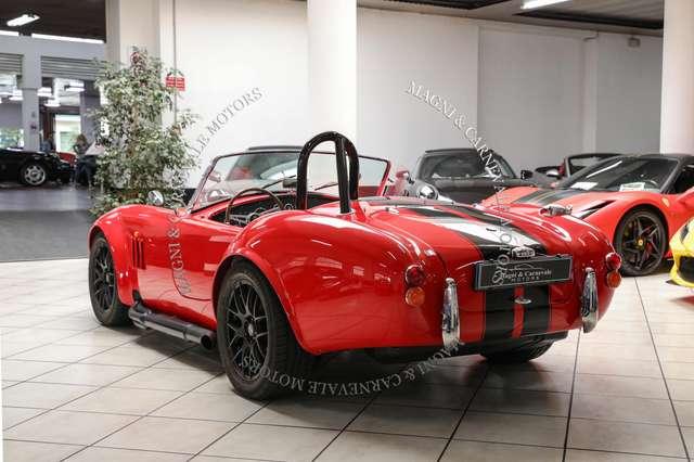 AC Cobra "FACTORY FIVE RACING" |