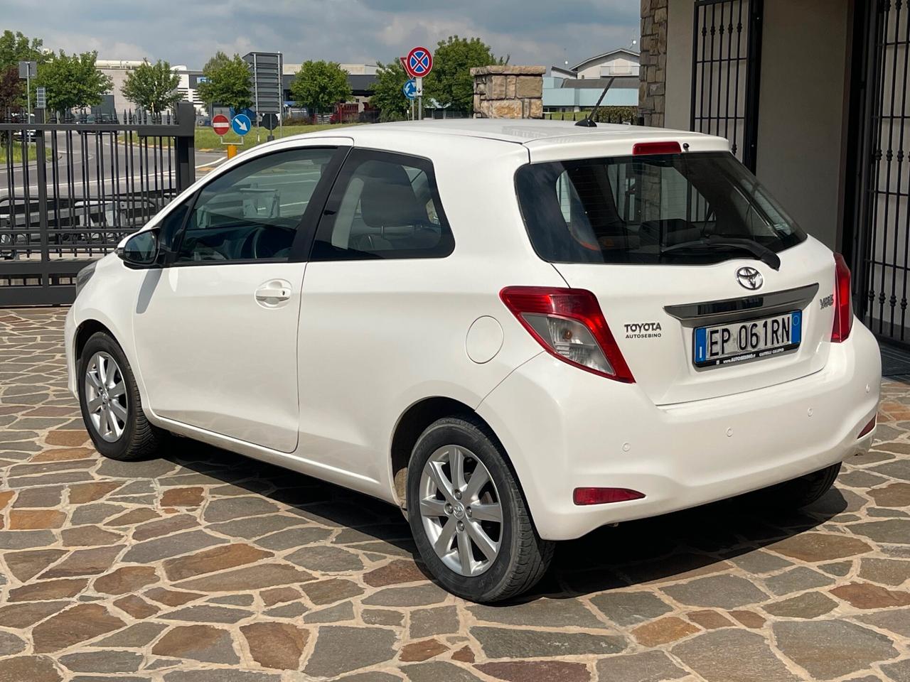 Toyota Yaris 1.0 Active 3p. OK Neop.