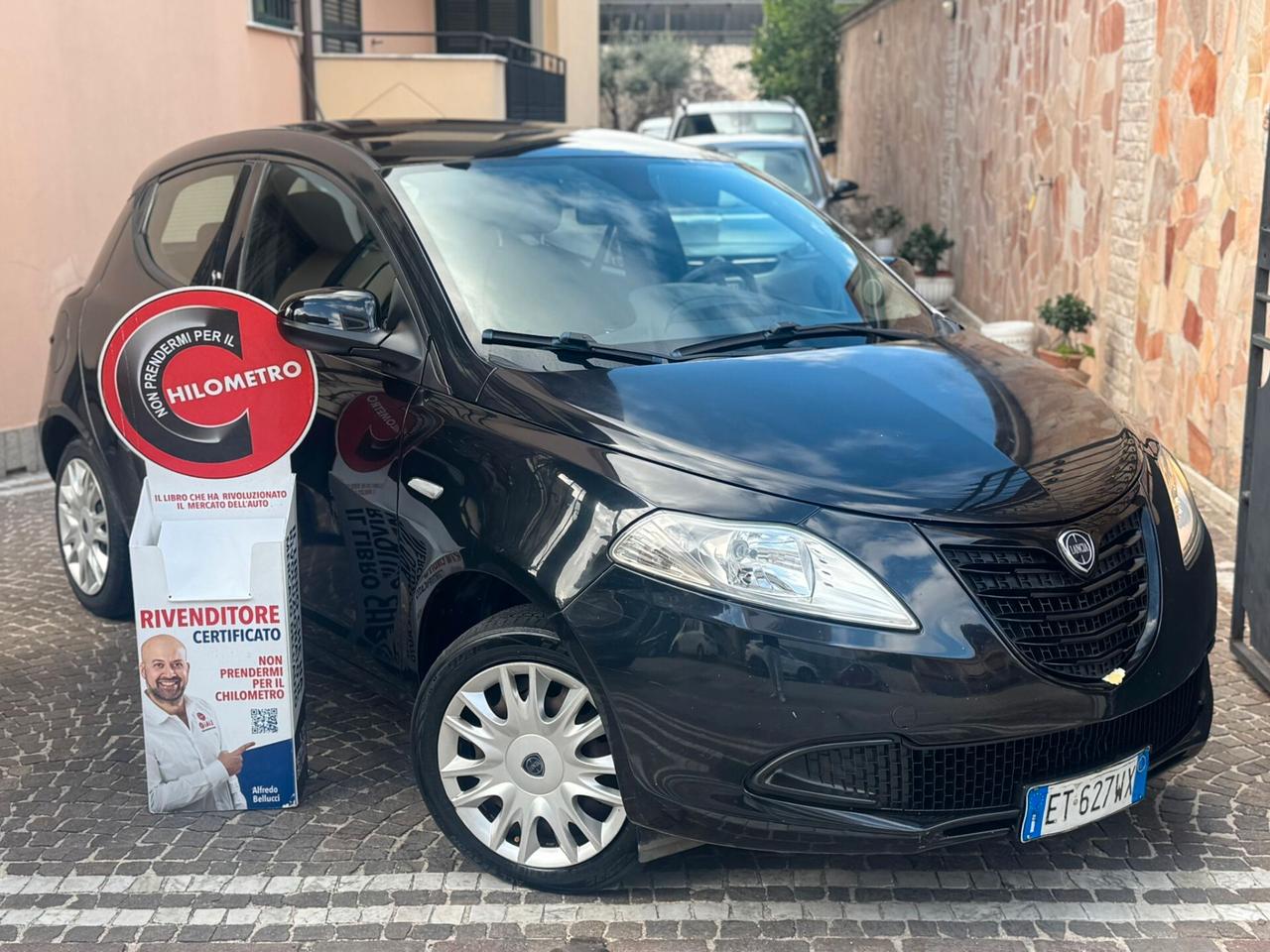 Ypsilon 1.2 69 CV 5P SeS Platinum