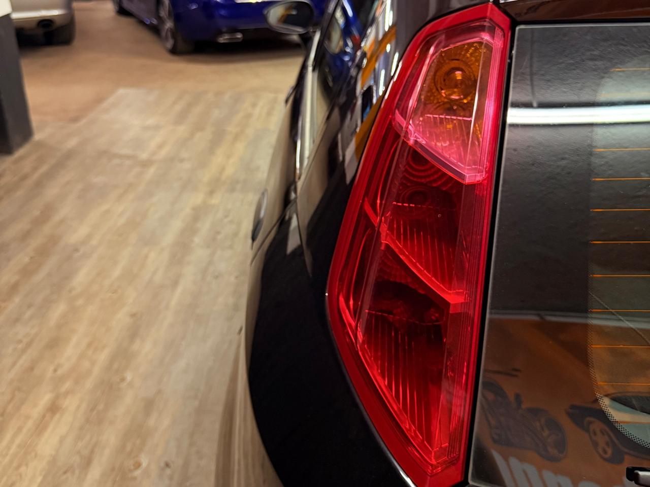 BELLISSIMA FIAT PUNTO CON SOLI 61.599 KM IN OTTIME CONDIZIONI