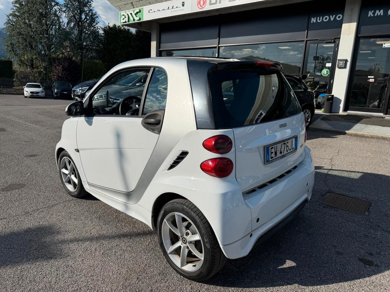 Smart ForTwo 1000 52 kW MHD coupé passion