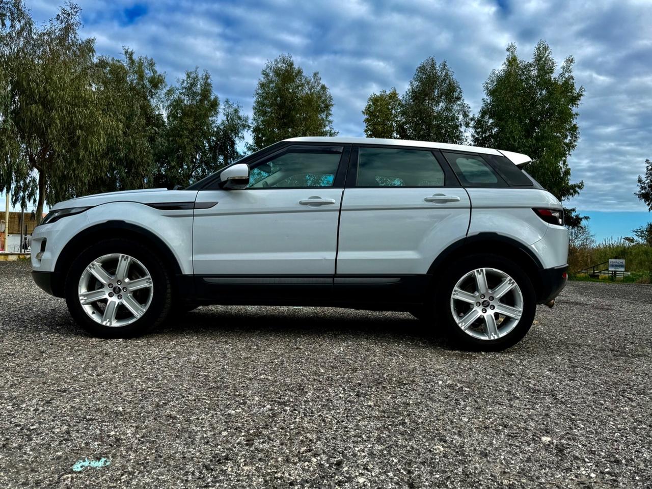 LAND ROVER RANGE EVOQUE 2.2 Sd4 DYNAMIC