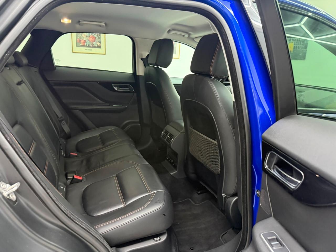 Jaguar F-Pace 2.0 D 180 CV AWD aut. Prestige
